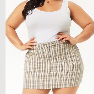 Plus size plaid miniskirt